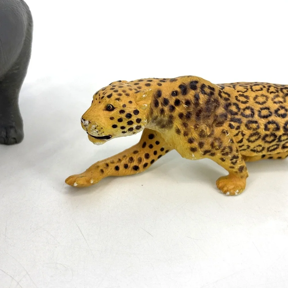 AAA PVC Jungle Arctic Animals Figures Lot‎ of 5 White Tiger Elephant Leopard